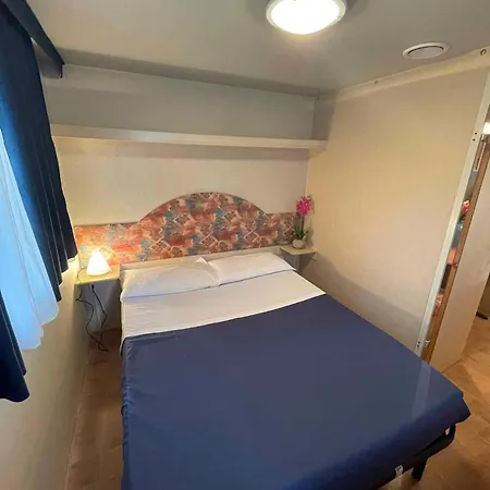 Holiday home Mobilehomes In - Umbrien 24273 Tuoro sul Trasimeno