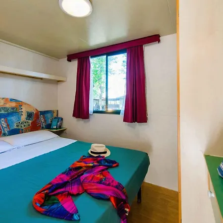 Mobilehomes In - Umbrien 24273 Prázdninový areál *